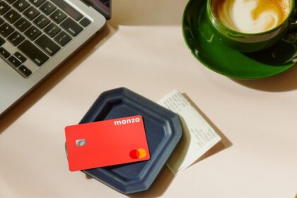 monzo-becomes-first-uk-bank-to-offer-apple-pay-monthly-payments